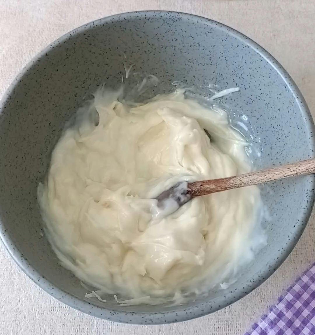 Gambar 2 Langkah 2 Resep Roti Goreng Sosis Mayo