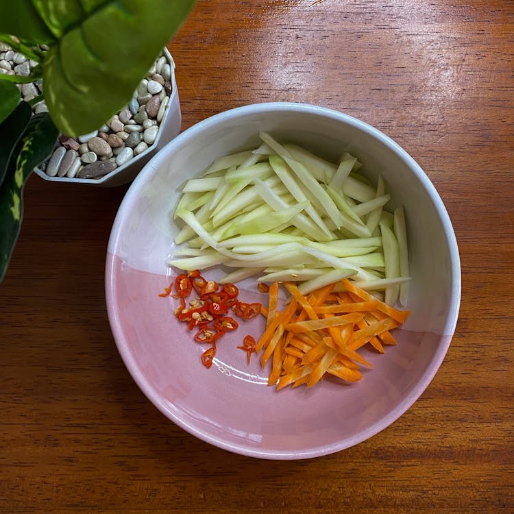 Langkah 1 Resep Salad Mangga Thailand