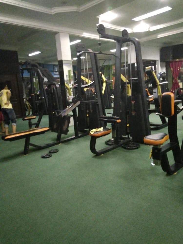 Nina Gym And Fitness