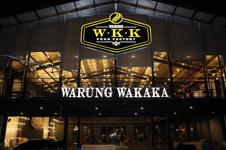 Warung Wakaka