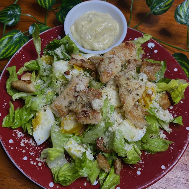 Caesar Chicken Salad Mudah dan Praktis