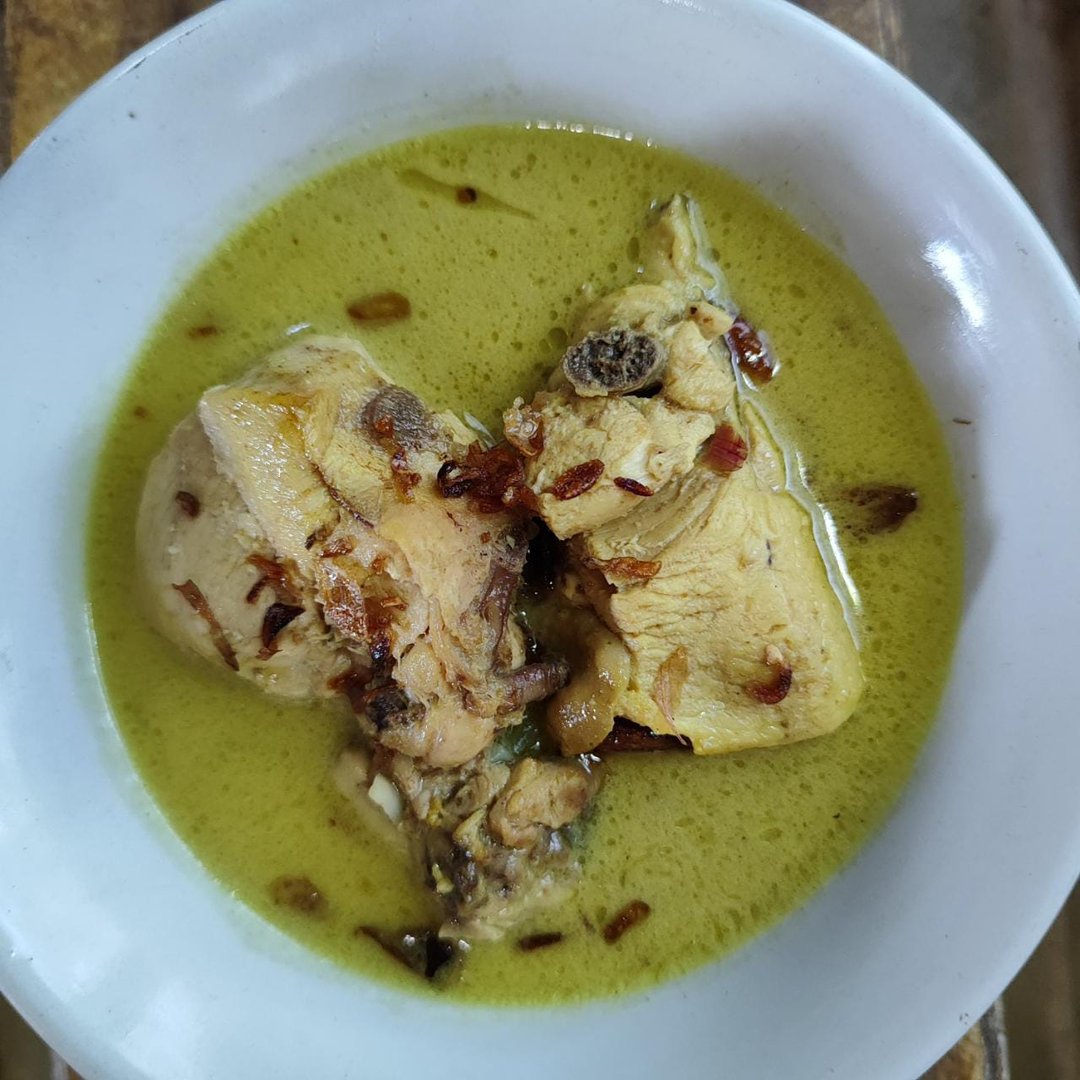 Resep Opor Ayam Kuah Kuning